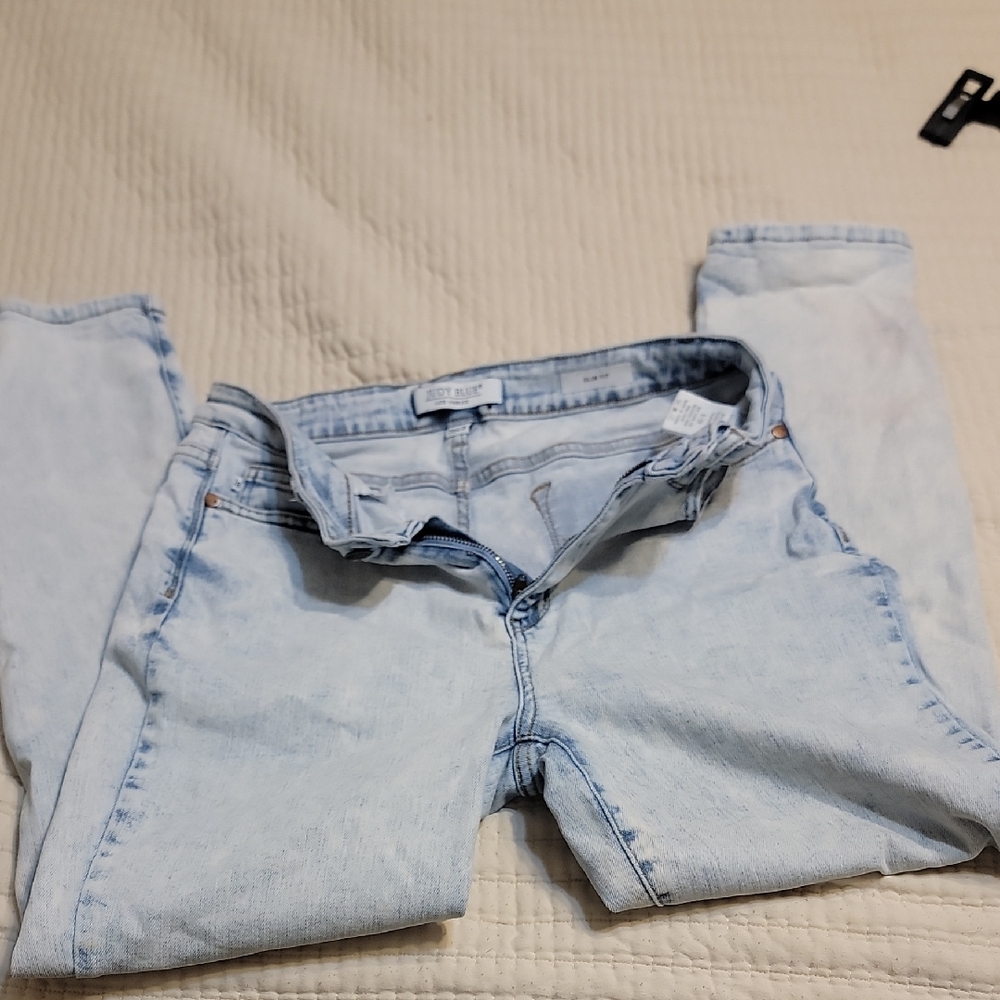 Judy Blue Light Wash Slim Fit Jeans
